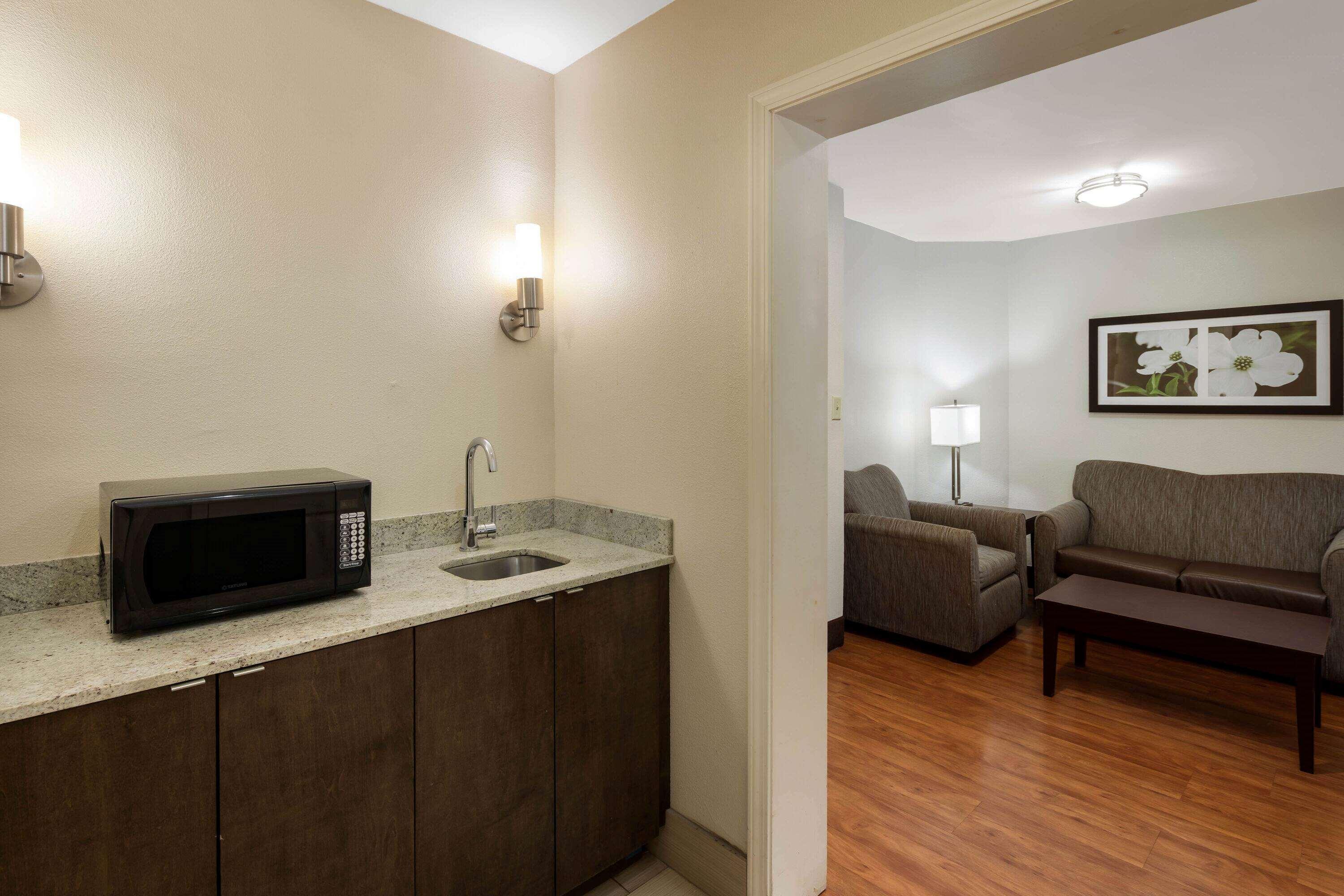 La Quinta By Wyndham Lagrange / I-85 Hotel Eksteriør billede