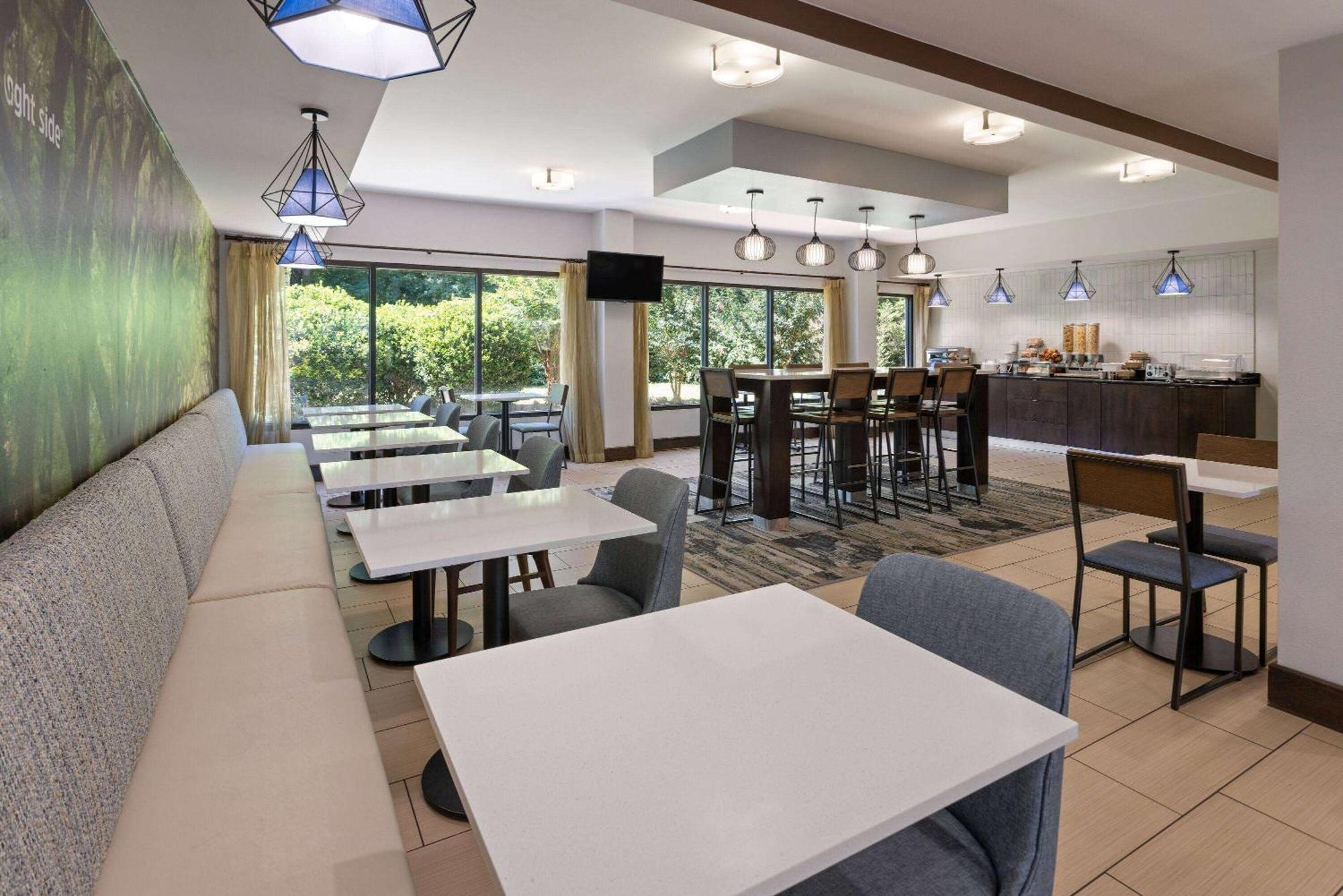 La Quinta By Wyndham Lagrange / I-85 Hotel Eksteriør billede